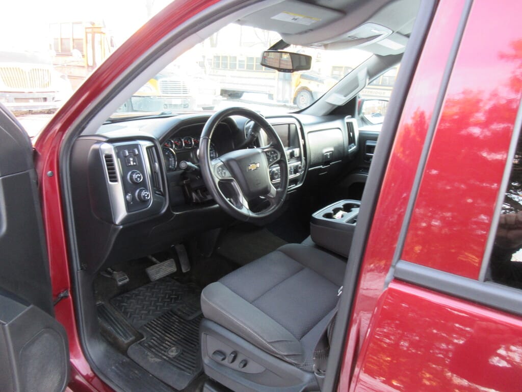 121a5628-fc09-4a69-a5b5-c958c65a4bd2